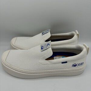 Cariuma Women's White Canvas Slip On Sneakers Size 7 NEW!!!